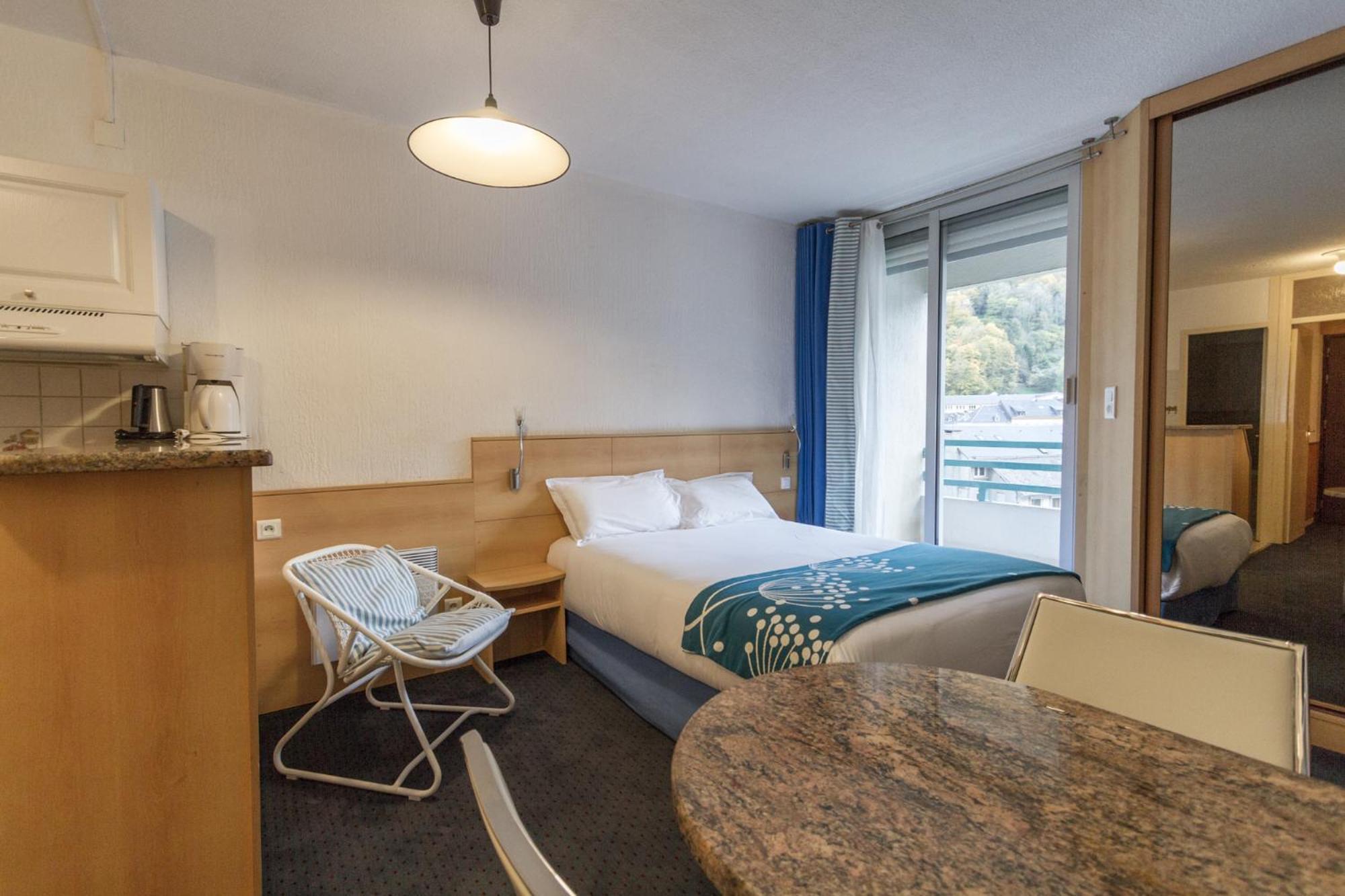 Hotel-Residence Le Lys Cauterets Exterior photo